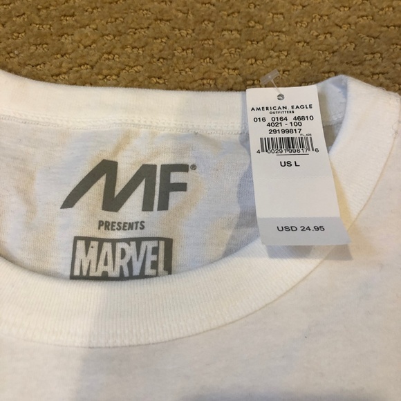 AE Unisex Marvel T-shirt - Picture 3 of 3